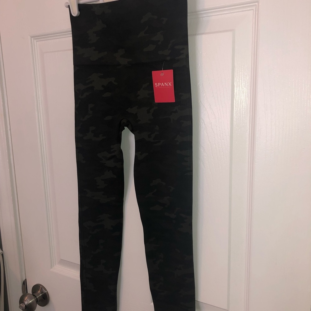 Spanx leggings (XS) - Picture 4 of 7